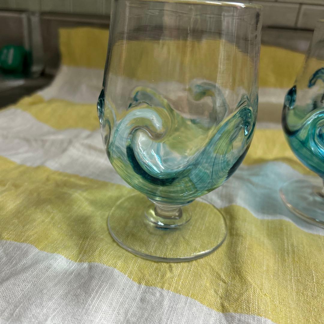 Travis frink traglass 波模様の青いグラス2個セット