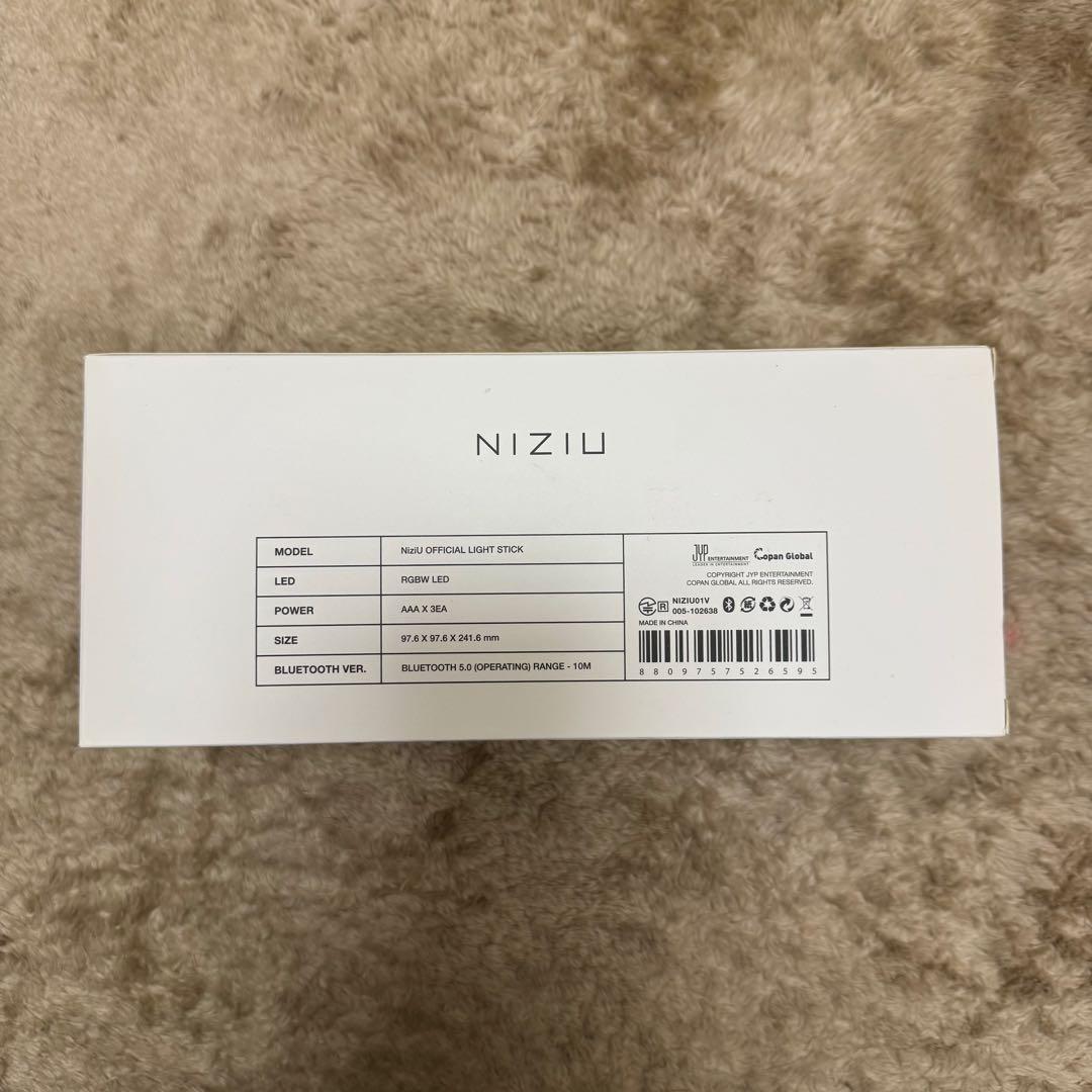 【NiziU】OFFICIAL LIGHT STICK ニジュ　ペンライト