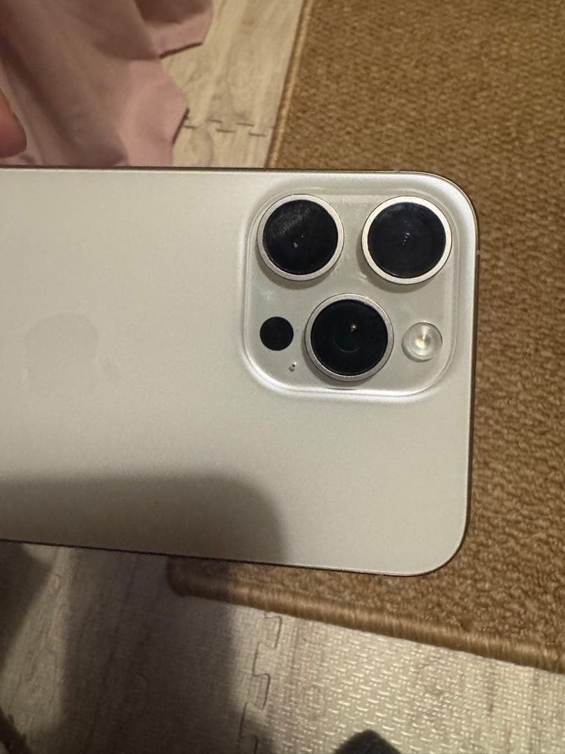 ねね　Apple iPhone15 Pro Max512GB,美品