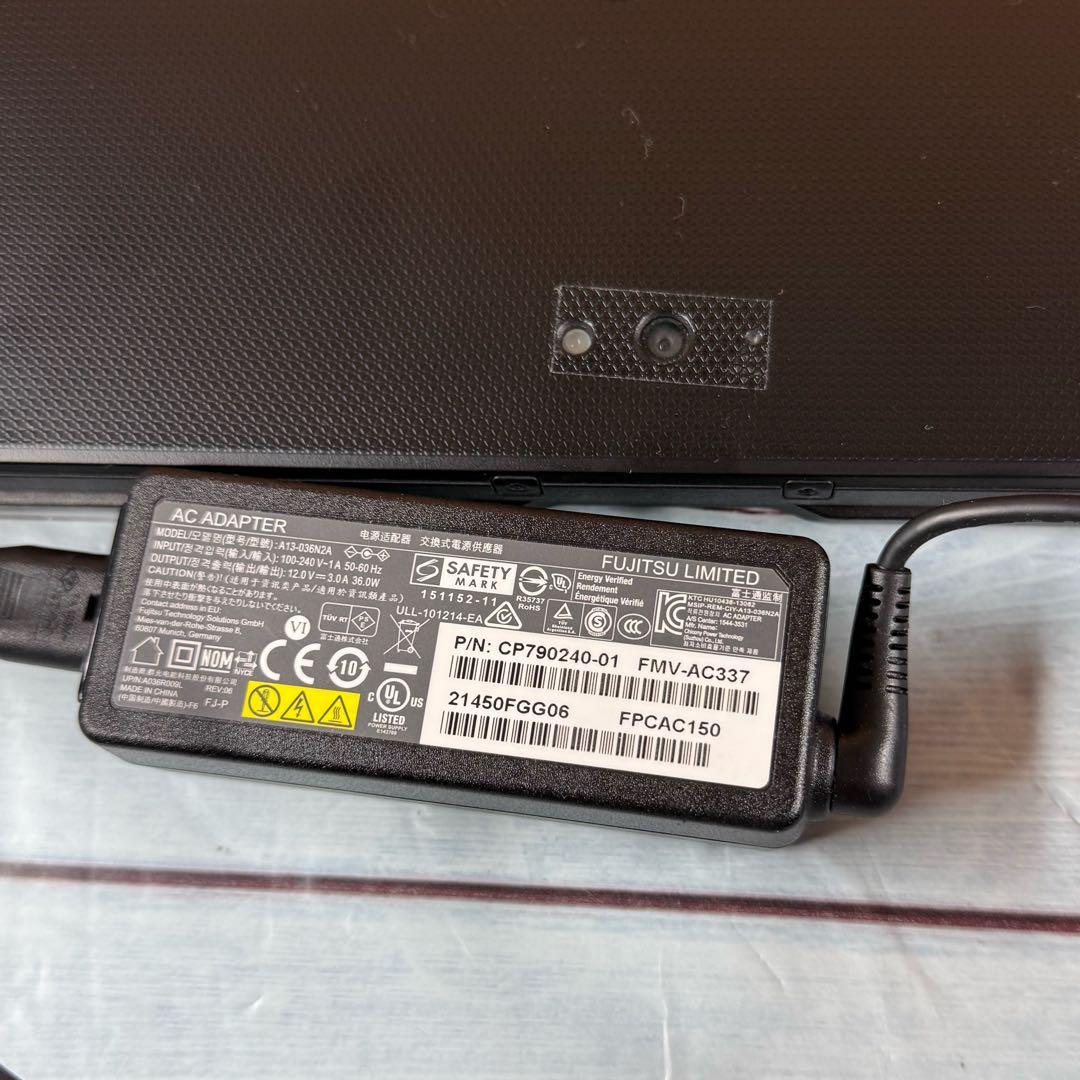 レア❣️Fujitsu タブレット型ノートPC✨SSD✨Wカメラ✨防水/防塵