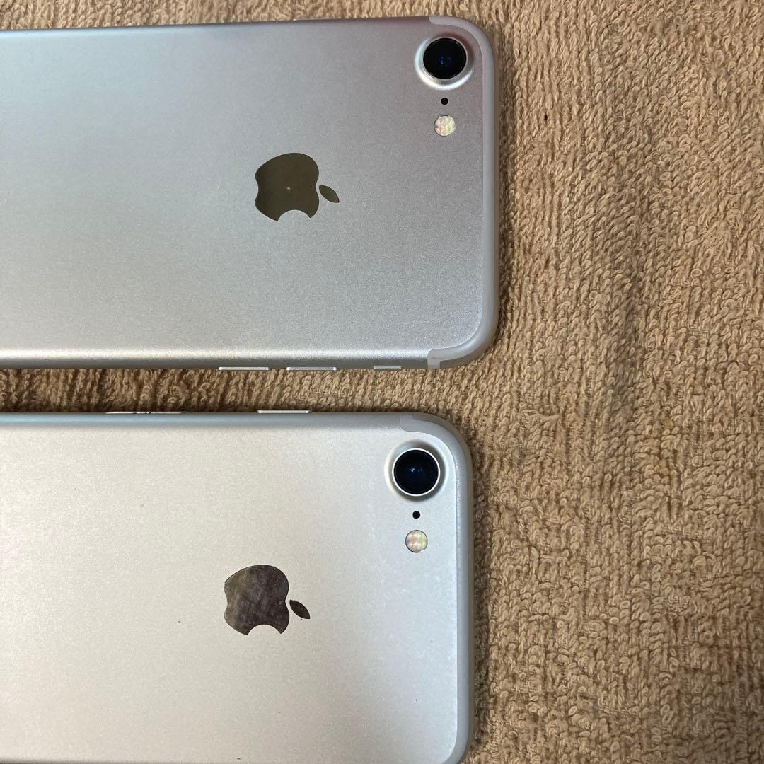 にんにん　①のiPhone7 を1台のみ 32GBシルバー
