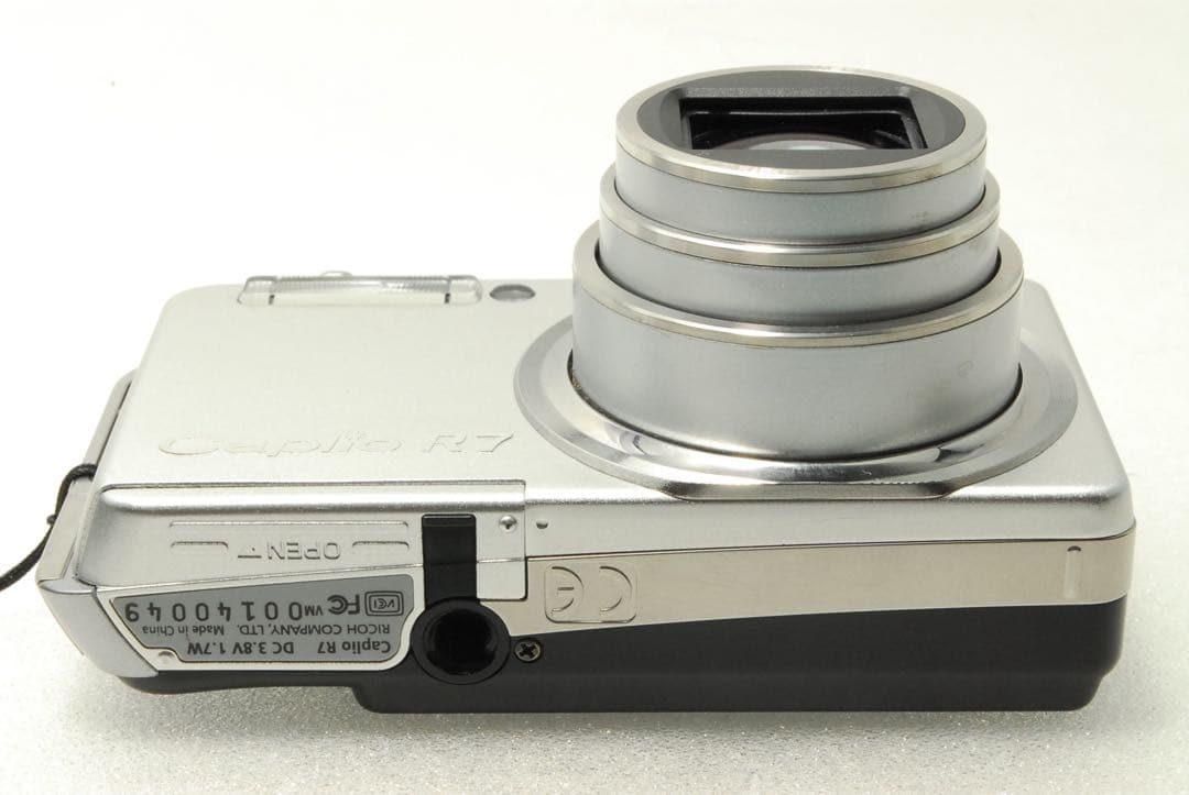 ちきーた様_RICOH Caplio R7❤️スマホ転送 シルバー リコー カメラ