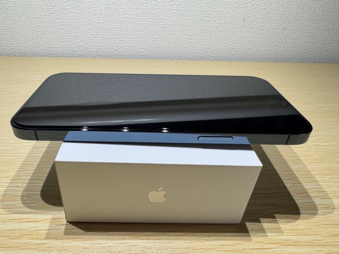 iPhone 12 Pro max パシフィックブルー（SIMフリー512GB）