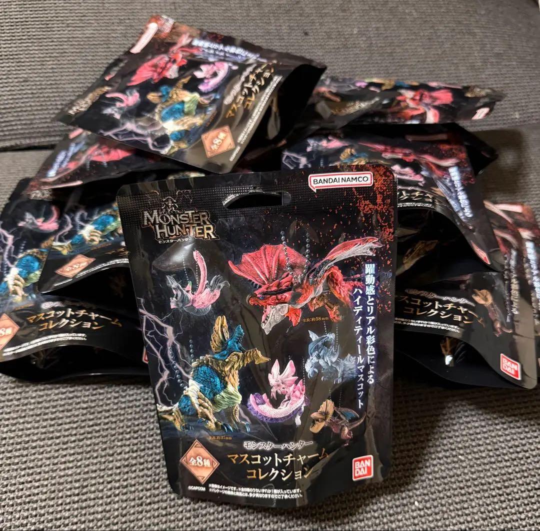 モンスターハンター　マスコットチャームコレクション　16点