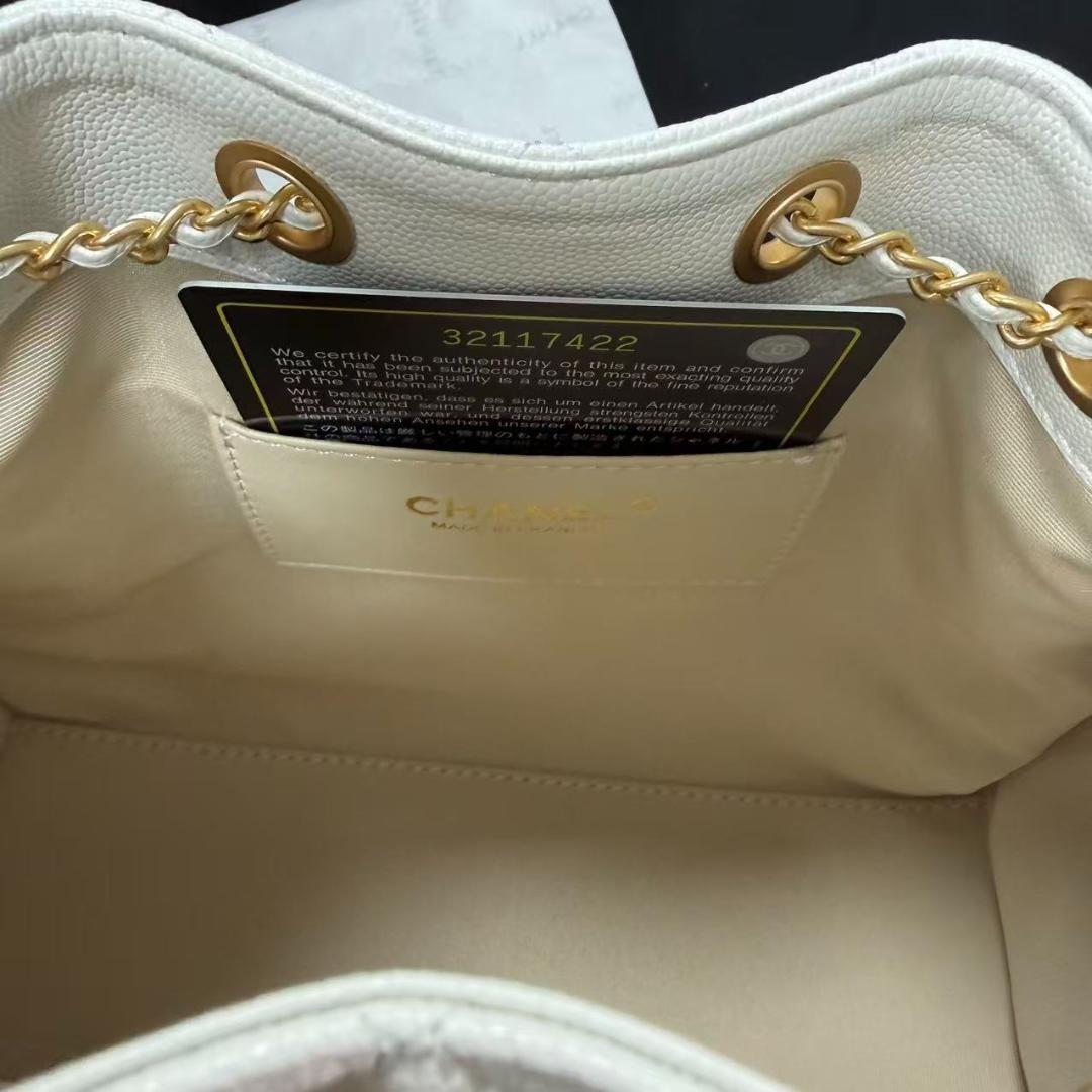 希少な美品 ノベルティグッズ ホワイト ショルダーバッグ BOX付