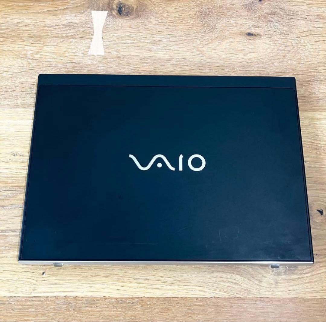 VAIO 16GB i7 第10世代 SSD カメラ付き ノートパソコン　軽量