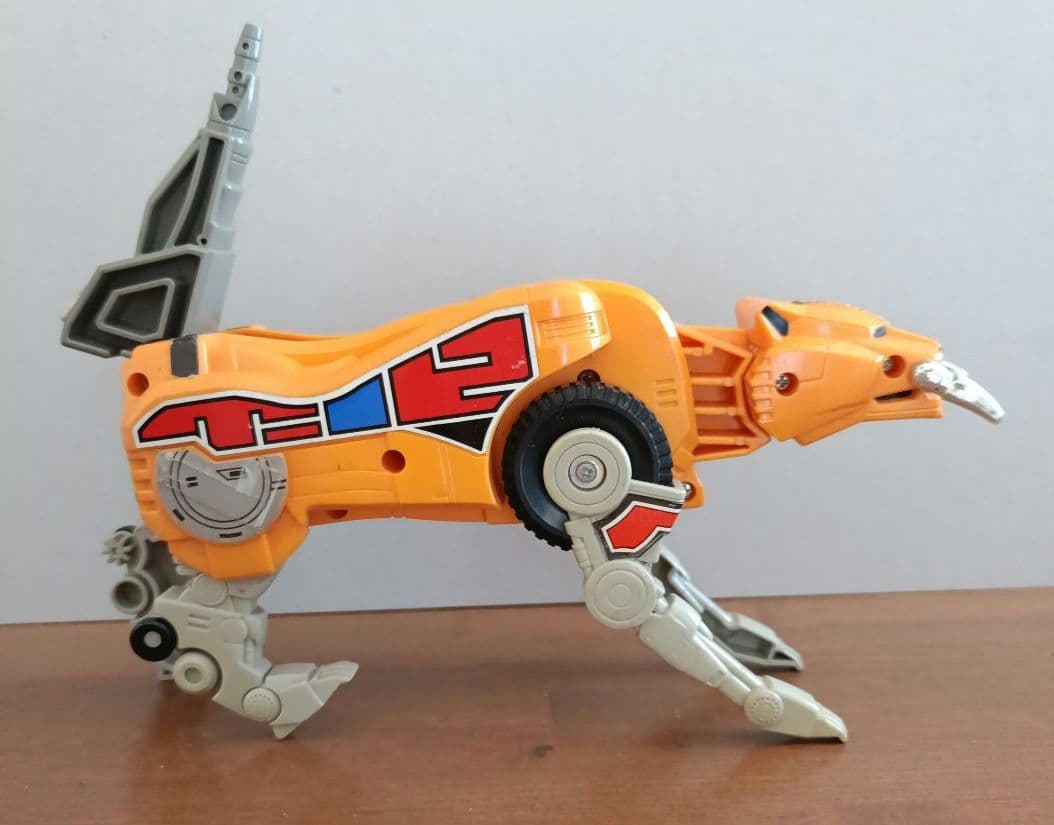 ジュウレンジャー４体とサーベルタイガー、トリケラトプス　希少品