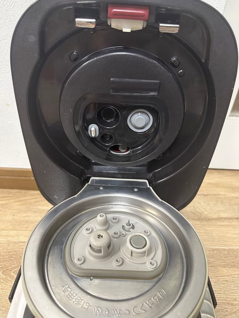 2022年製 パナソニック SR-JX058 炊飯器 3合