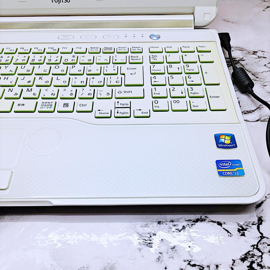 お手頃価格簡単PC❣️WIN11ノートパソコン❤️爆速SSD❤️メモリ８G✨i3