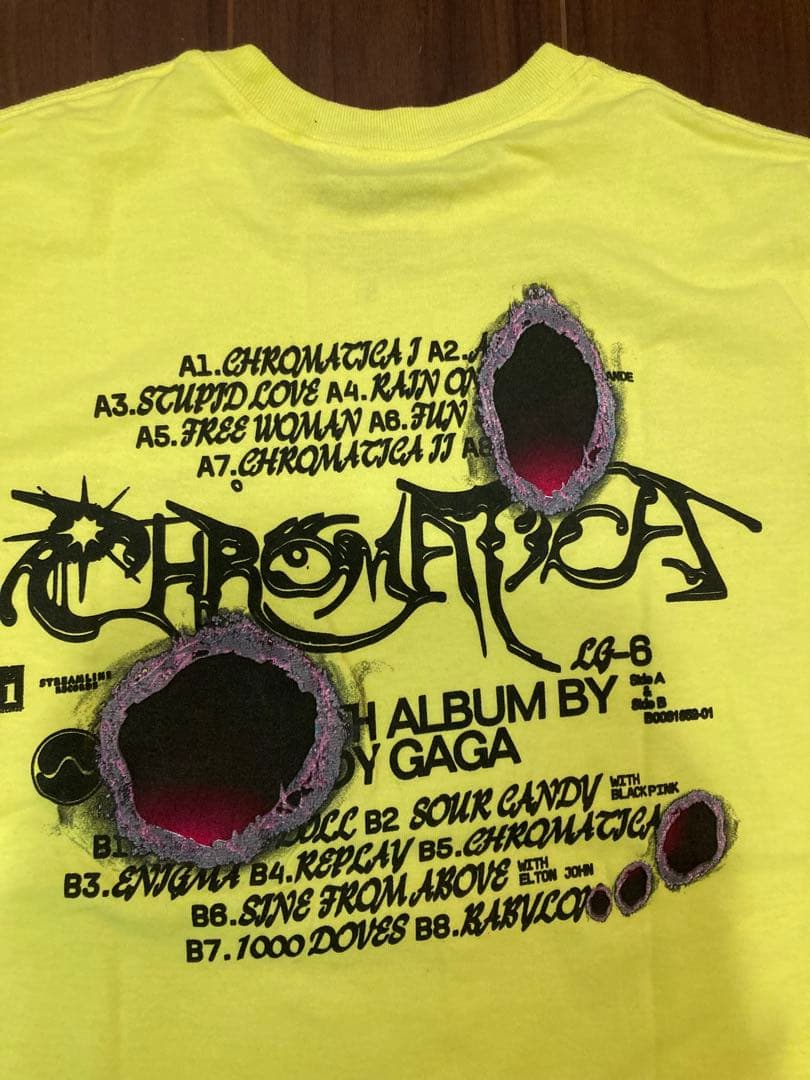 新品　未使用❤️レディガガChromatica HoodieライブTシャツSサイズ