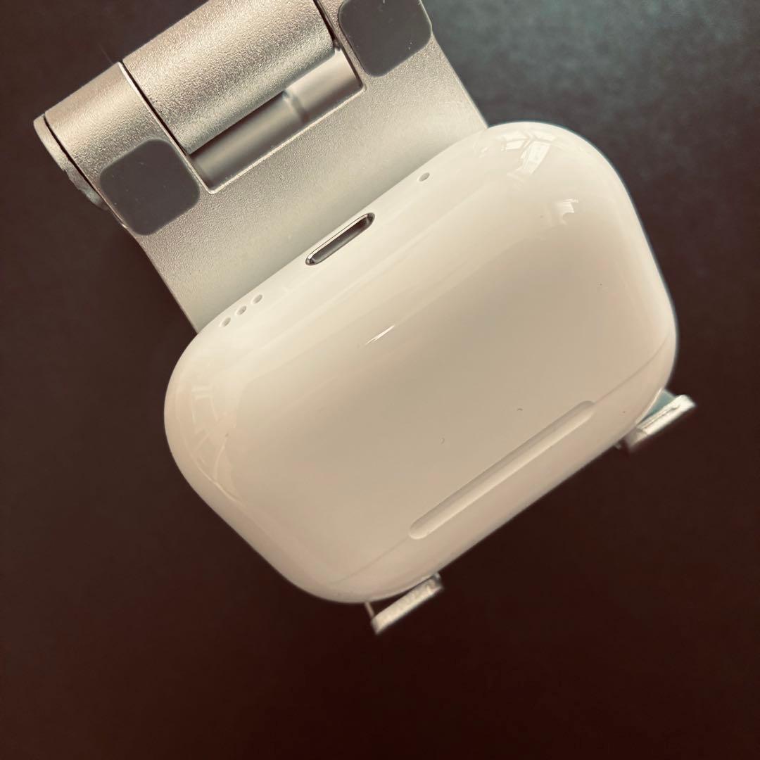 美品 AirPods Pro 3(3専用comply Mサイズ、ケース付き)