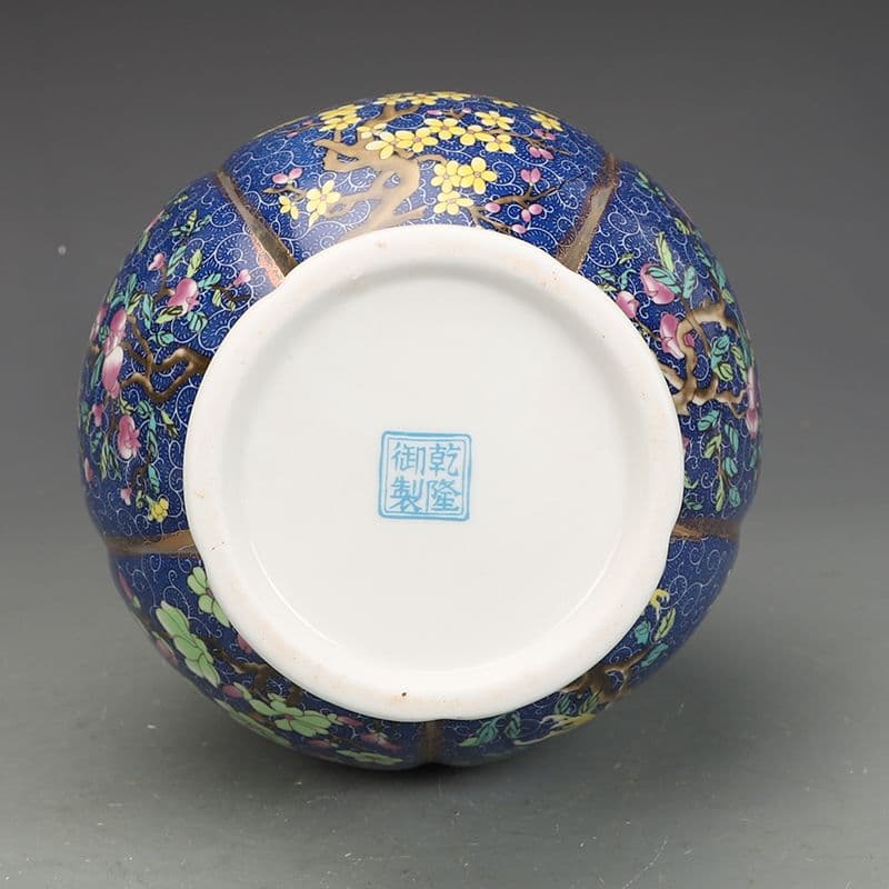 乾隆磁器琺瑯彩花果紋花口瓶 景徳鎮 陶磁器 装飾品 現代工芸品 美術品 置物