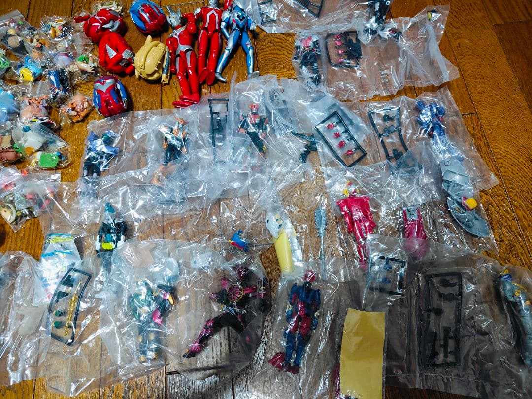 ウルトラマン 怪獣 ソフビ ガン消し 仮面ライダー フィギュア レトロ 大量