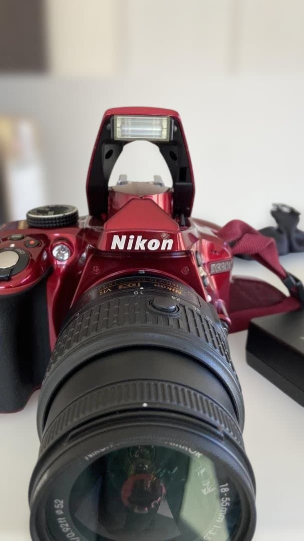 【美品】Nikon D3300 18-55 VR II レンスキット（レッド）