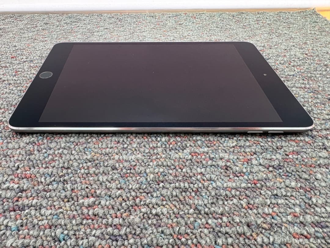 iPad mini 4　Wi-Fi　A1538　タブレット　Apple　f917