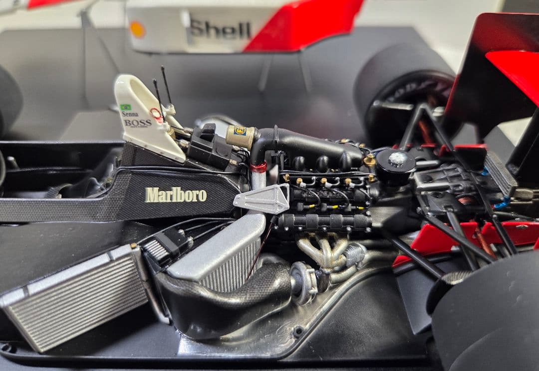 1/20 マクラーレン MP4/4 日本GP仕様 A.セナ　完成品
