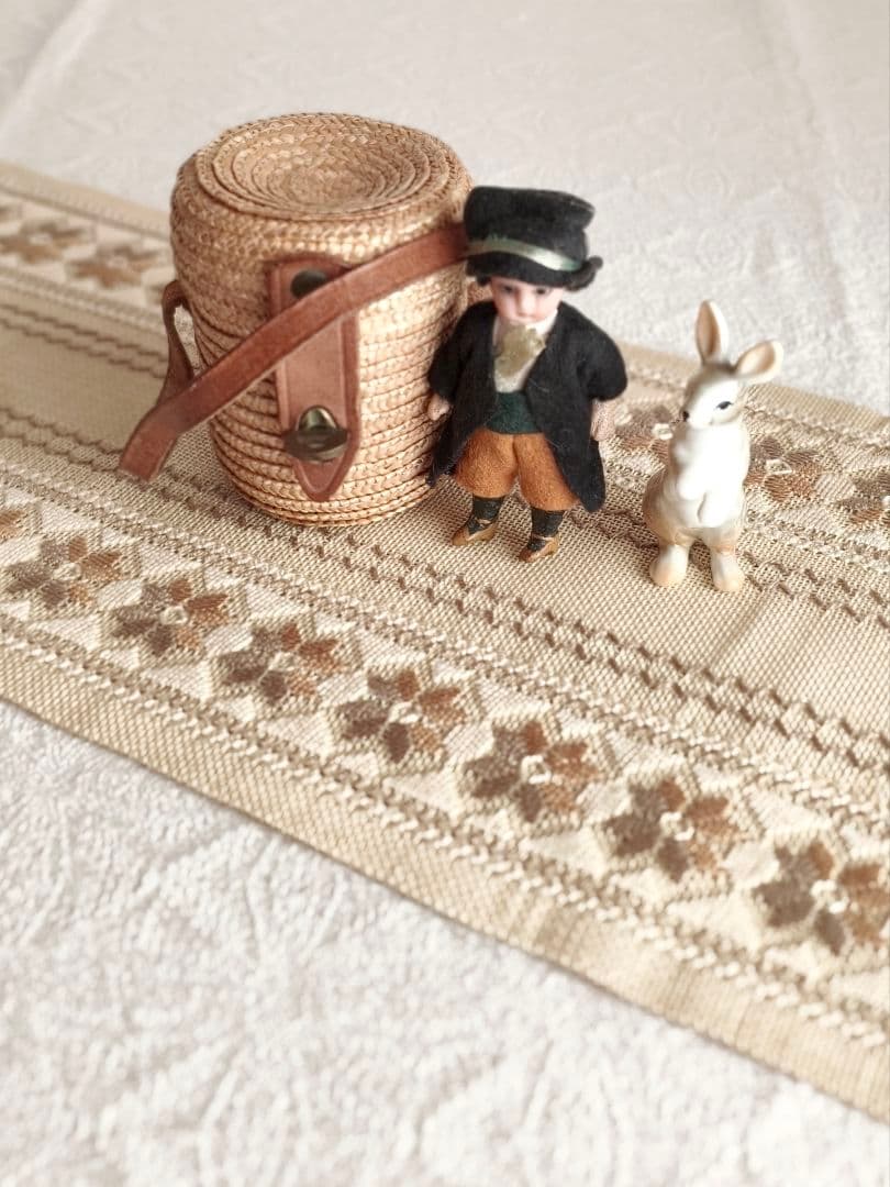 【たぁこ*さま】vintage ❀ ベージュ ブラウン お花がら ランナー