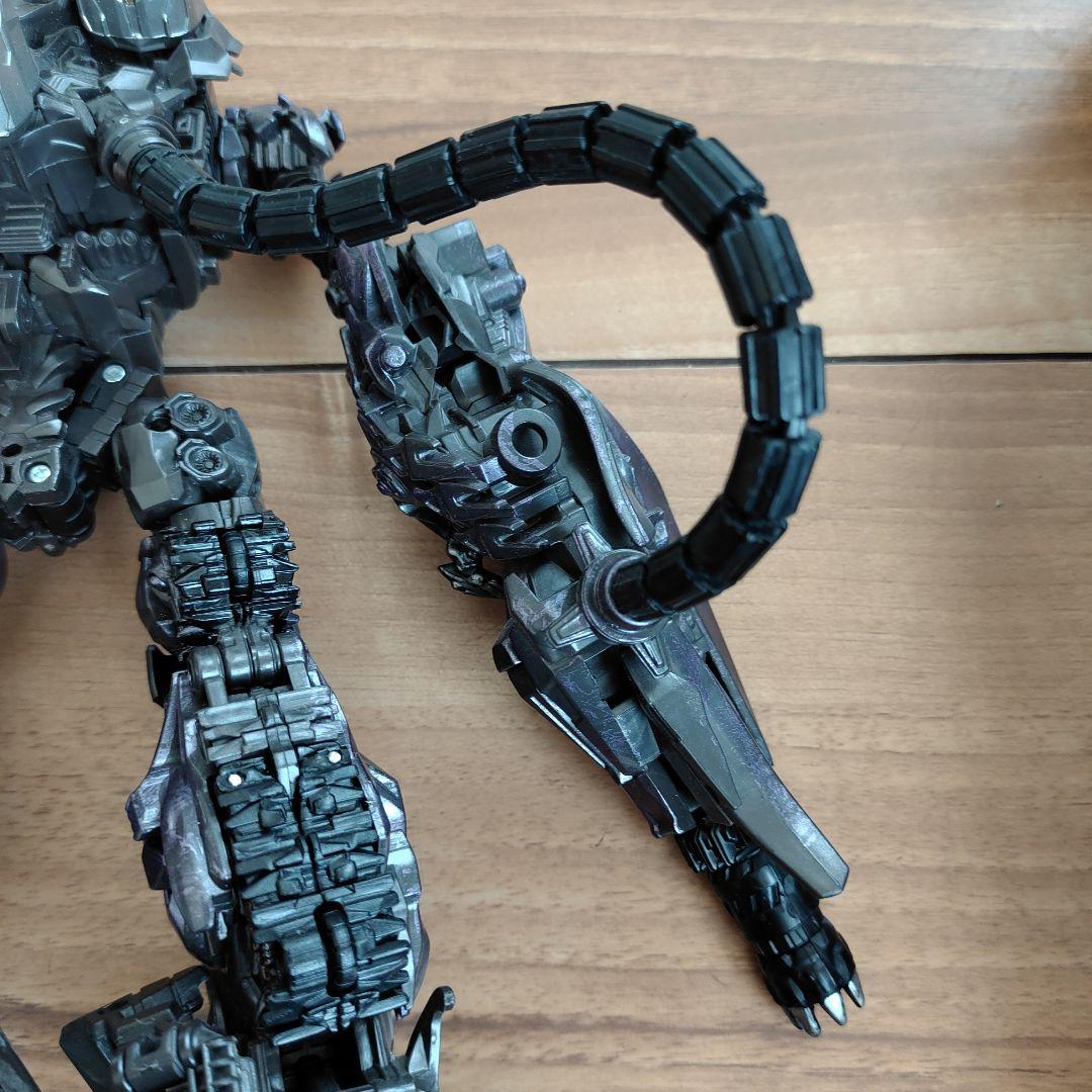 トランスフォーマー ショックウェーブ SS-45 スタジオシリーズ