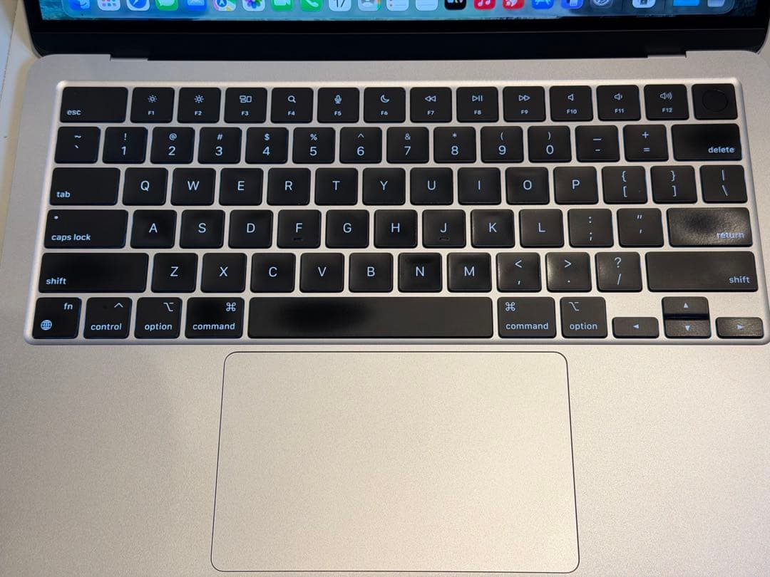 MacBook Air 13.6インチ M3 16GB US