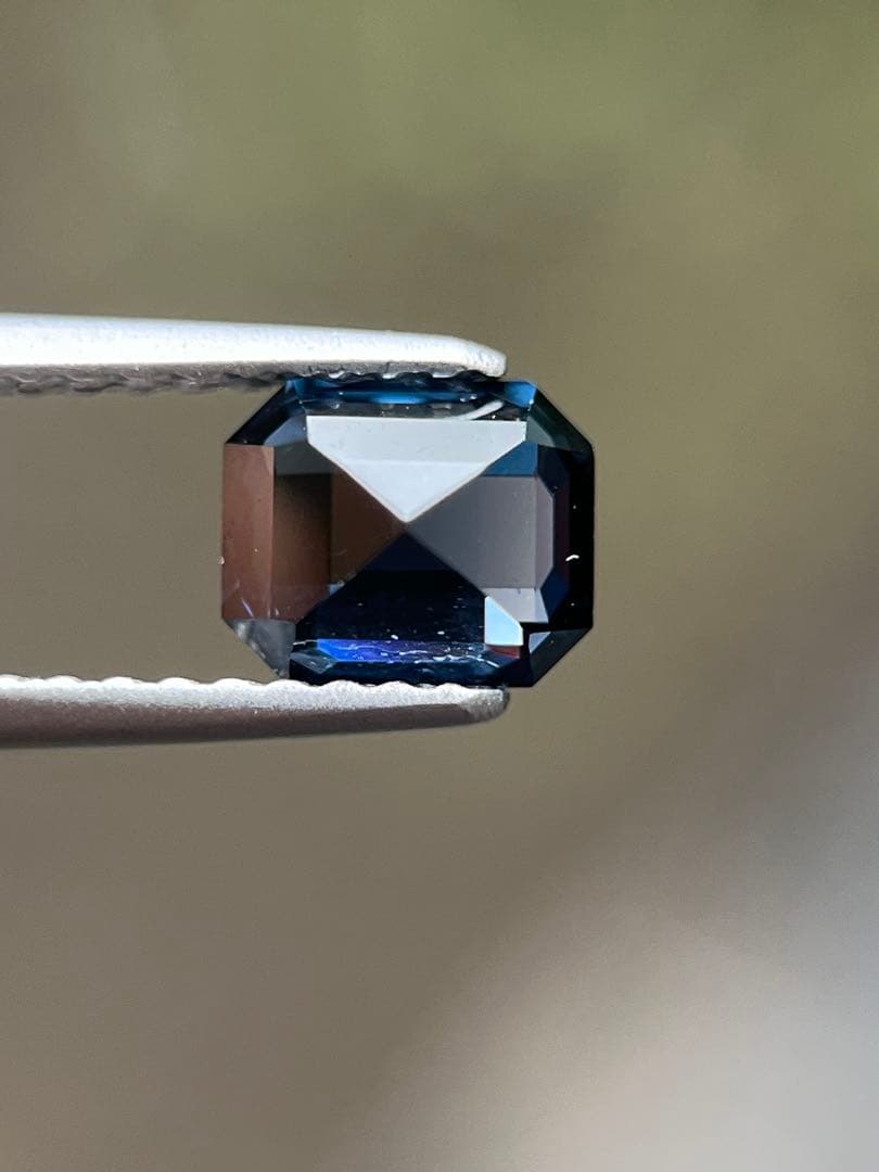 ブルースピネル1.09ctNatural blue Spinel 日本宝石ソー付