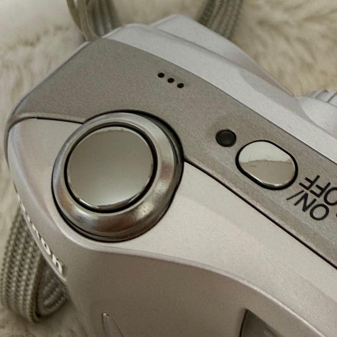 Nikon COOLPIX 3200 コンパクトデジタルカメラ　動作品