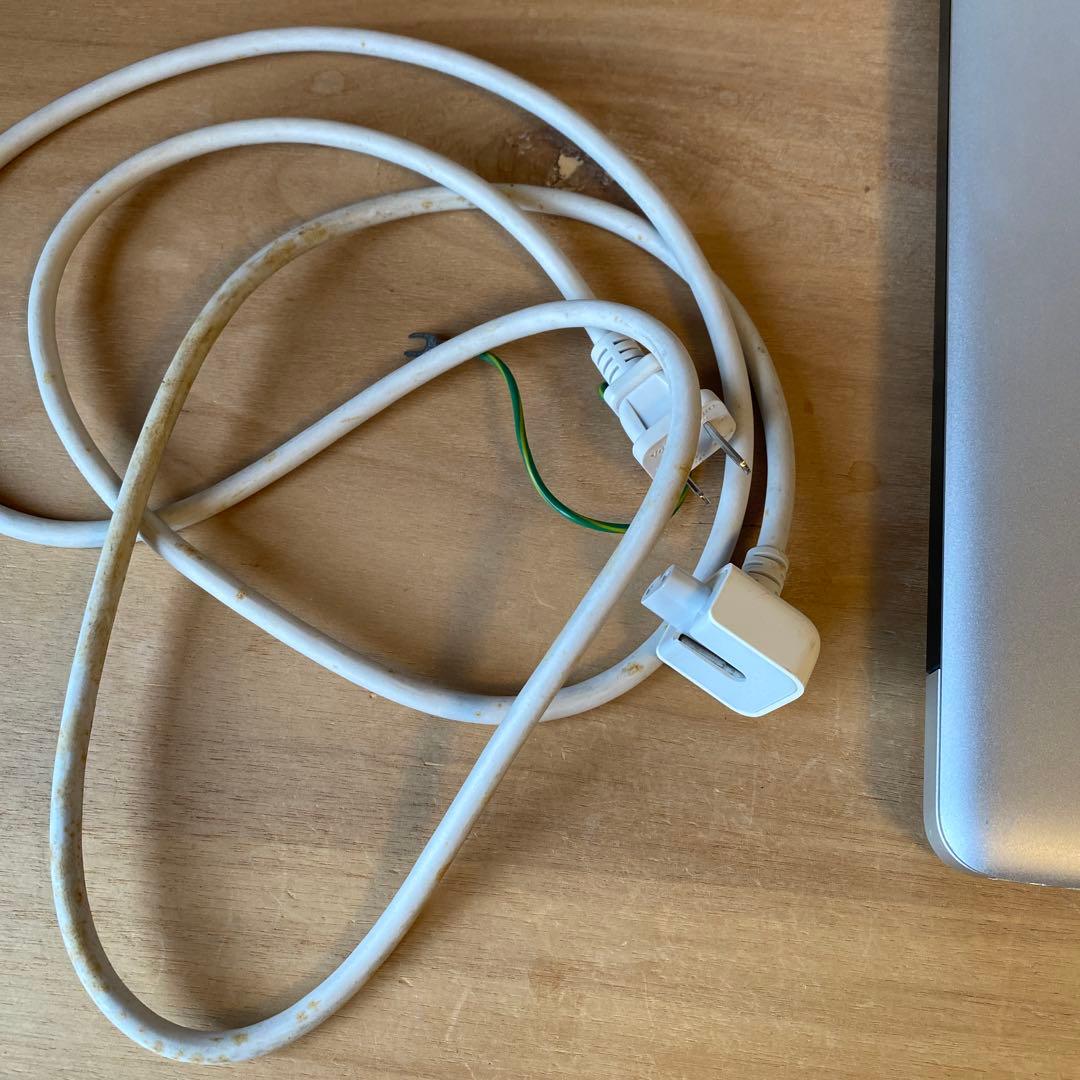 Apple MacBook 13インチ　mid 2010 電源ケーブル付