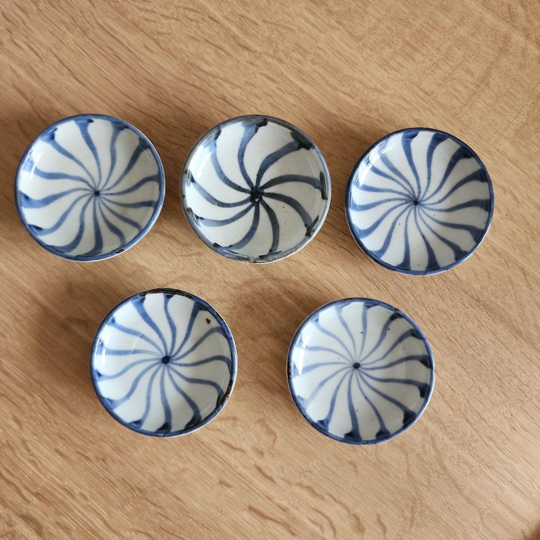 古伊万里染付　古い小皿　ねじり文　五枚