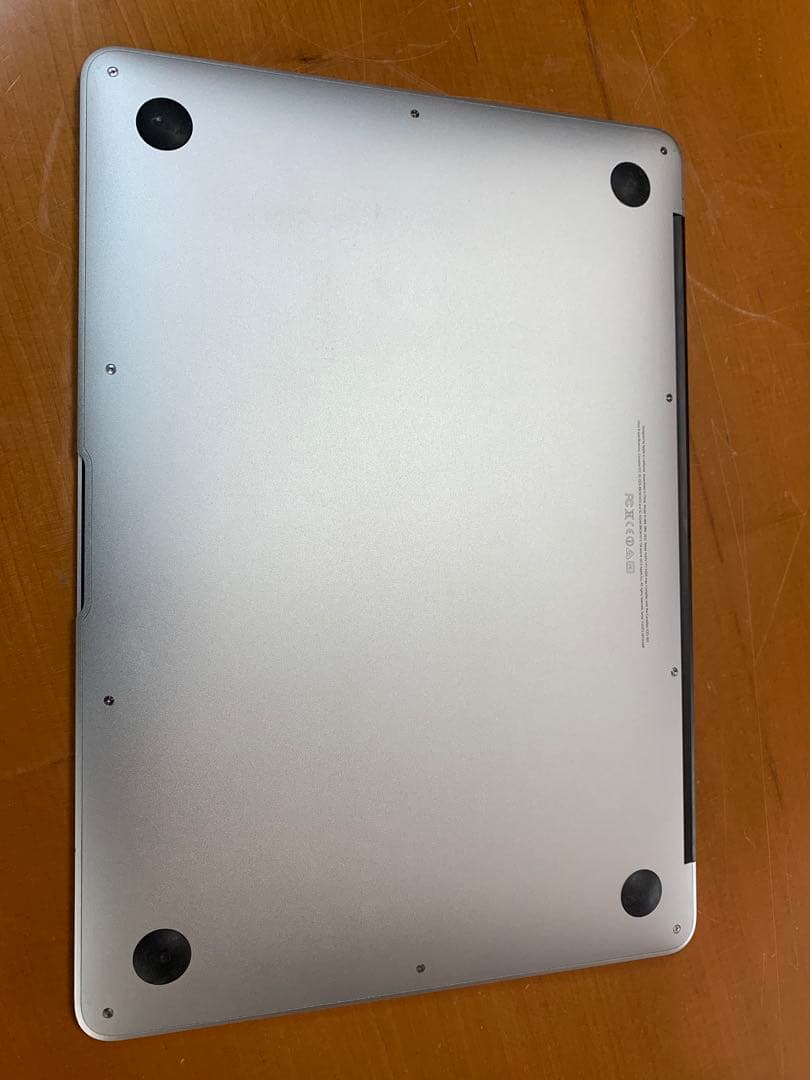 MacBook Air (13-inch, Early 2014) AC付