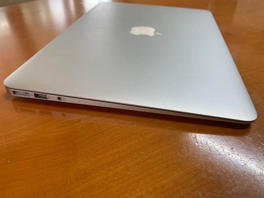 MacBook Air (13-inch, Early 2014) AC付