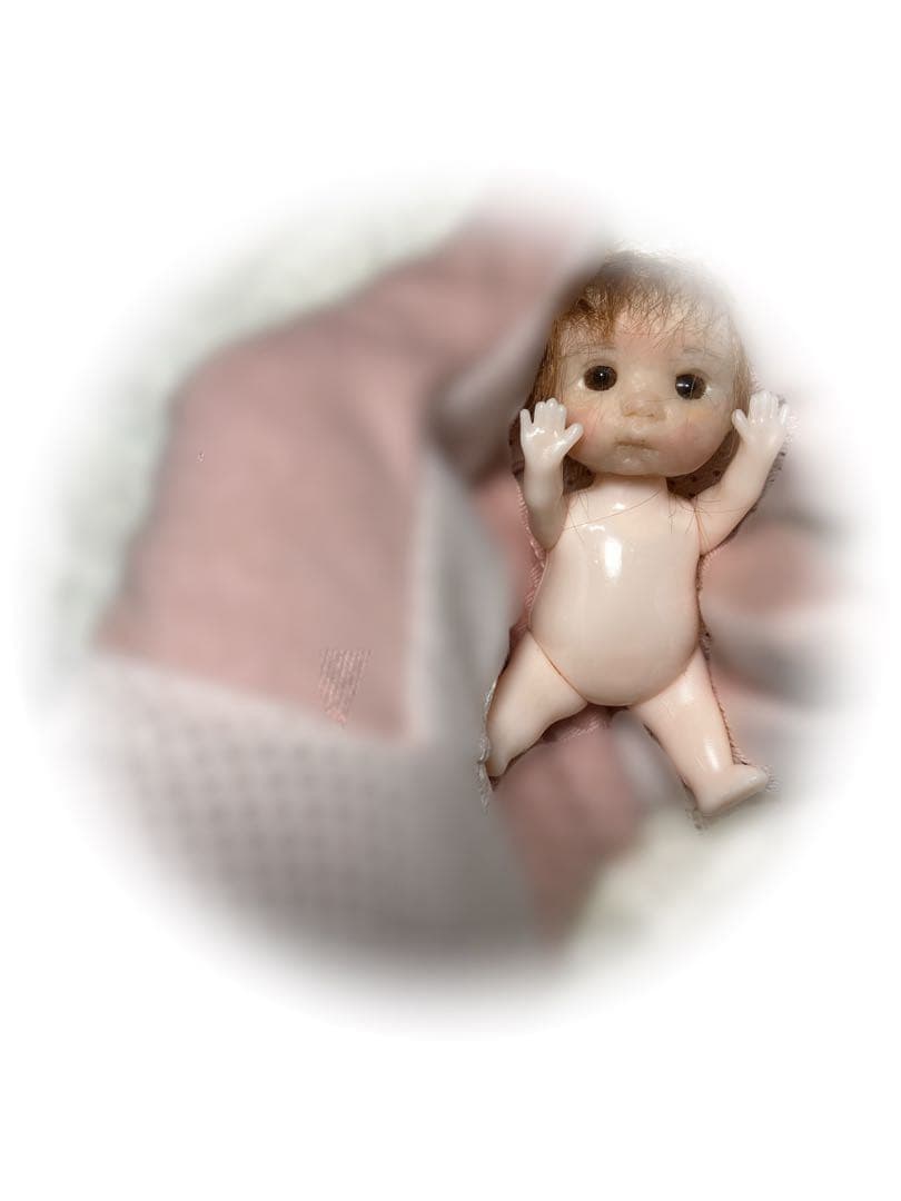 樹脂粘土　小さな女の子￼