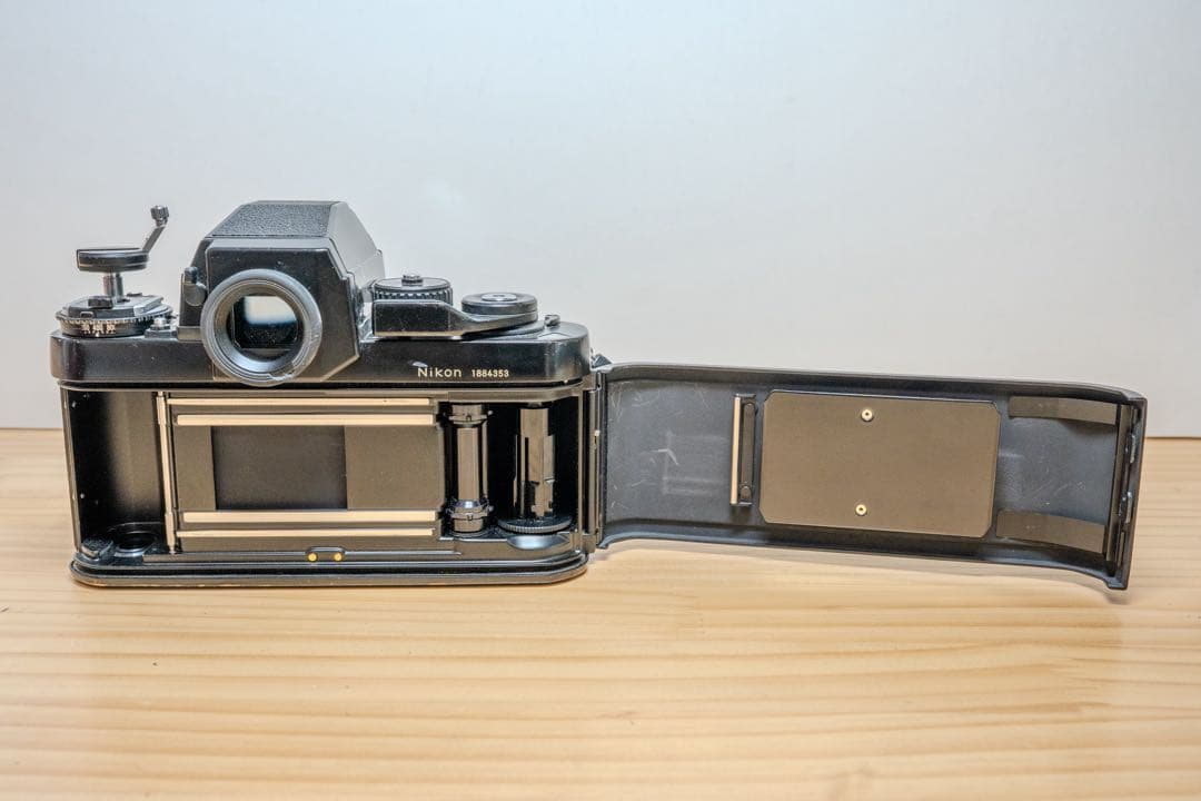 Nikon F3 HP 50mmレンズ付 動作品 専用ケース付