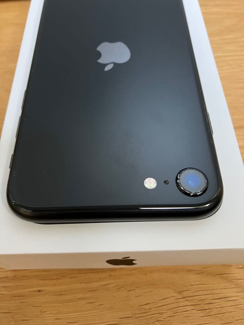Apple iPhone SE2 (第2世代) ブラック　本体　128GB
