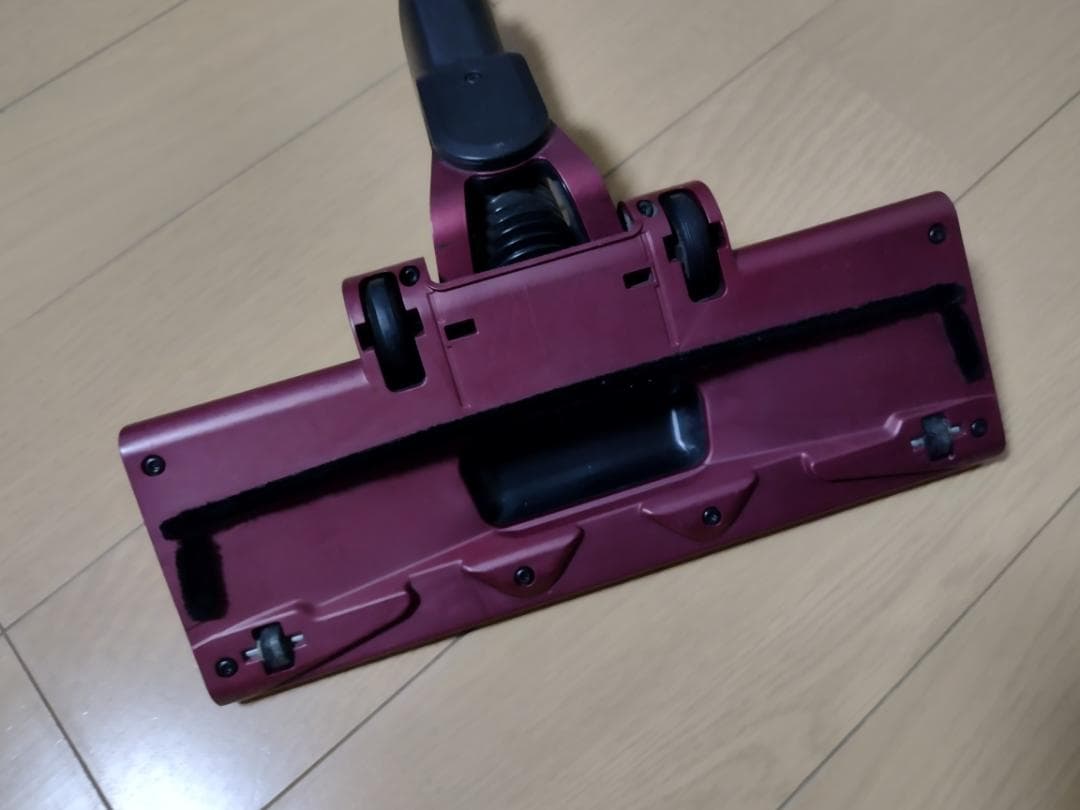 シャーク★コードレスクリーナー★CS200JRD★バッテリー新品と同等★2