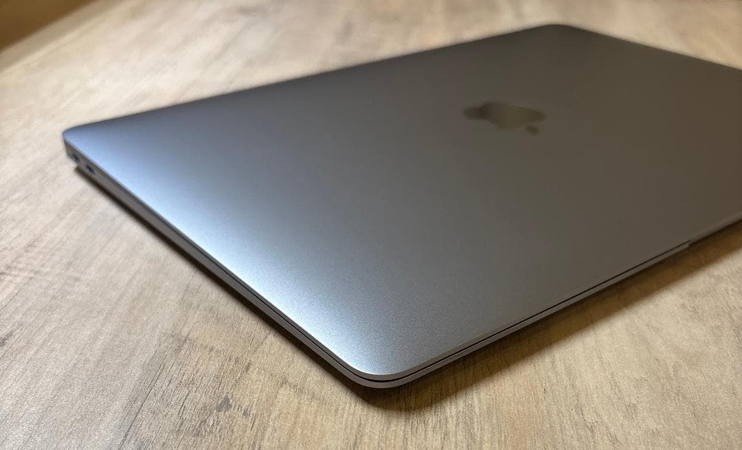 美品 MacBook Air M1 8GB 256GB バッテリー100%