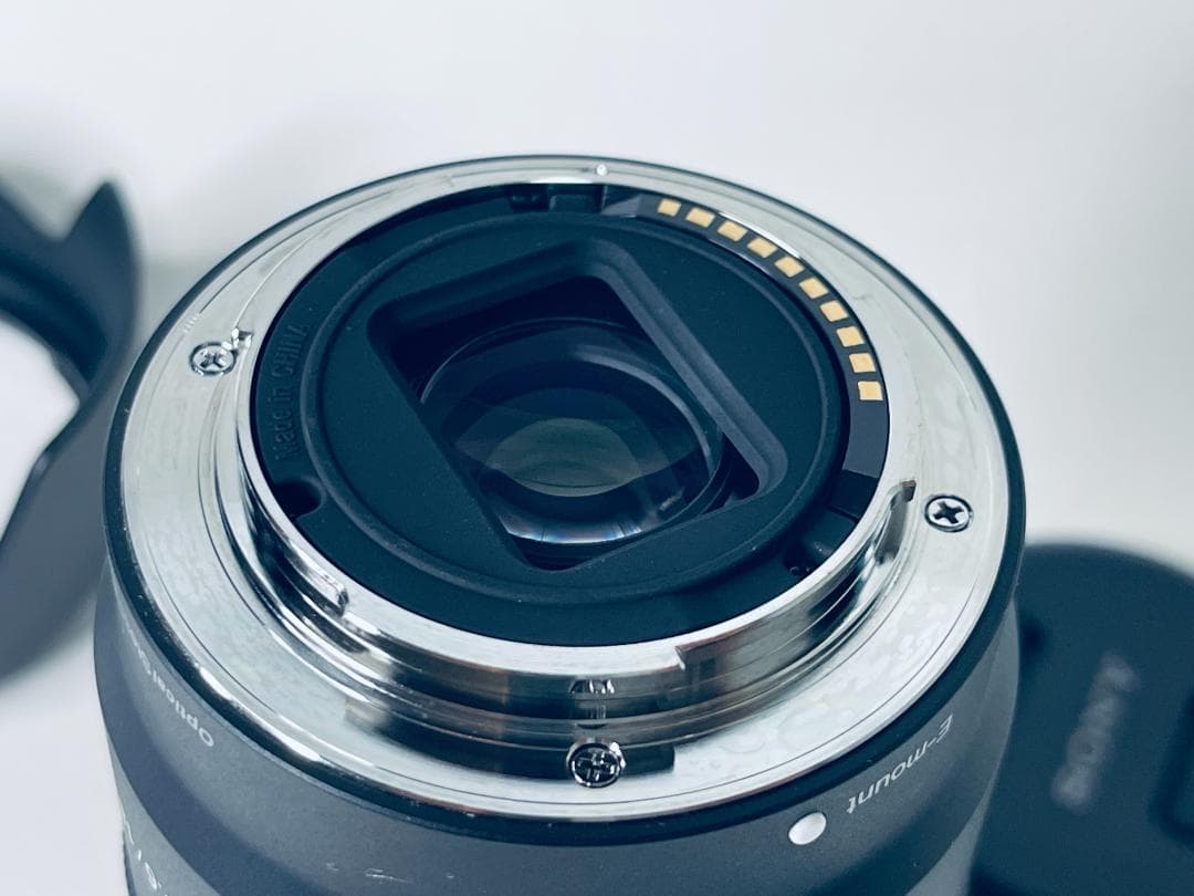 新品同様 SONY E 18-135mm F3.5-5.6 OSS ズームレンズ