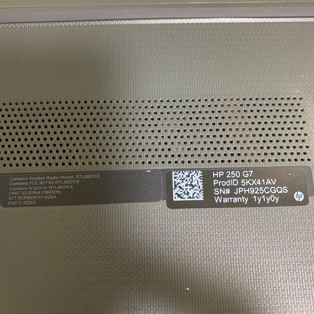 Windowsノート本体 HP 250 G7 i5-8265U/8GB/SSD256GB