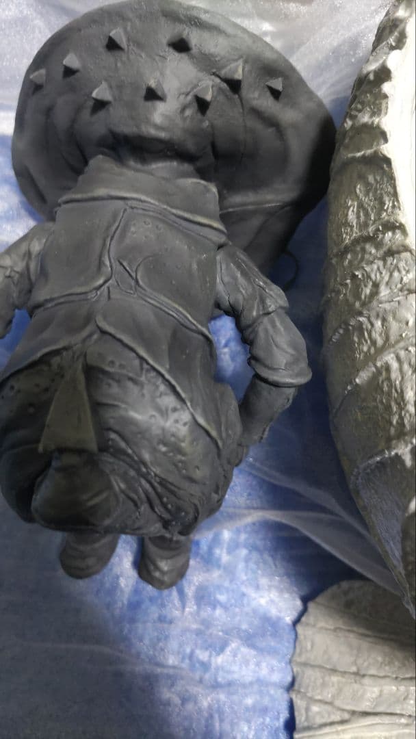 トイザらス限定　カネゴンの繭