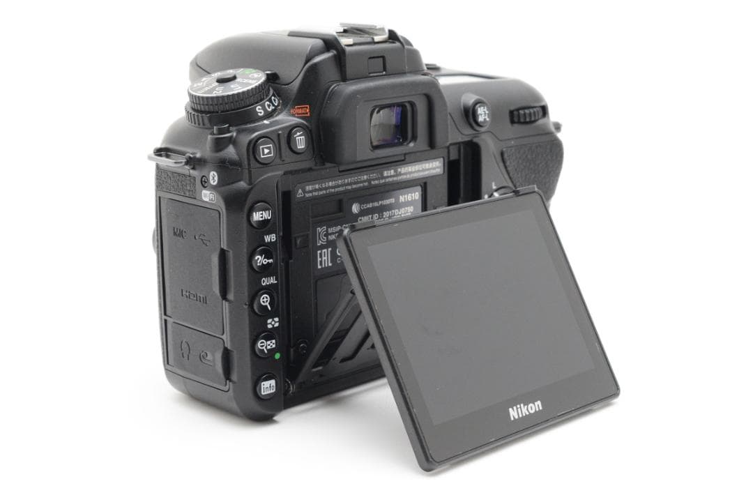 美品 ニコン　Nikon D7500 ボディ 《ショット数 12592回》785