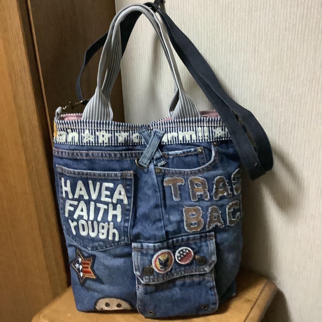 ハンドメイド　リメイクデニムトートバッグ　 Dカン＆ショルダーストラップ付き