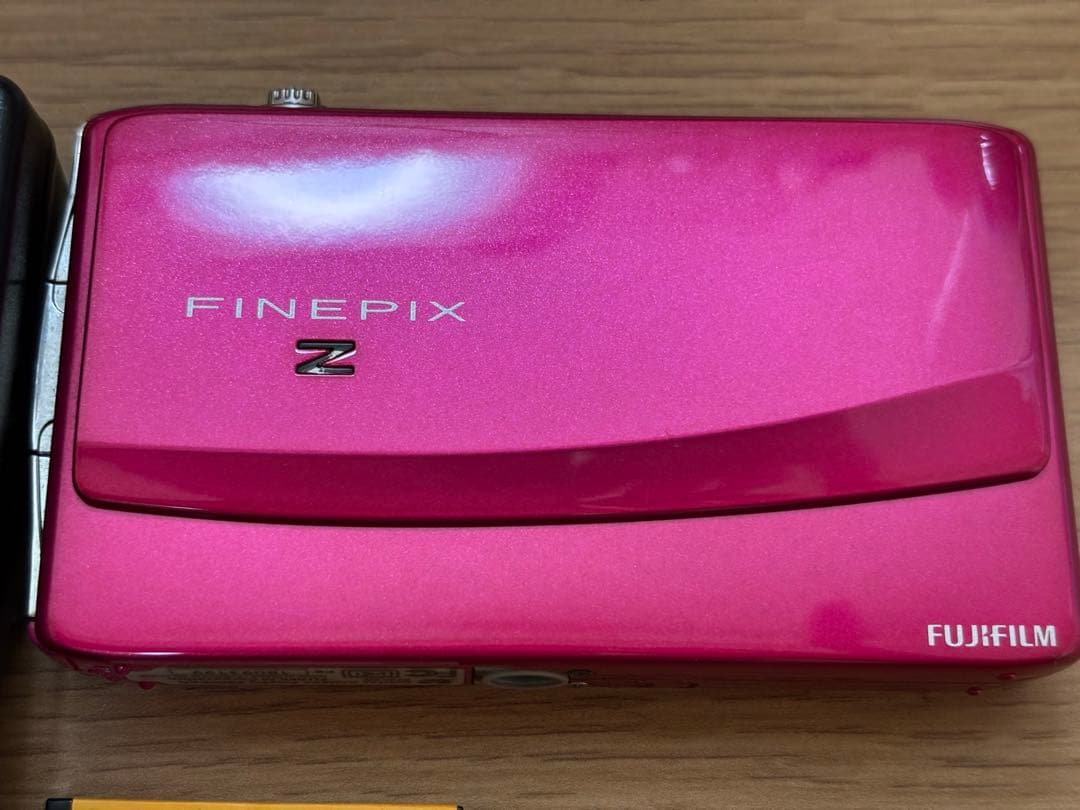 フジフィルム　FinePix Z900EXR デジカメ　ピンク