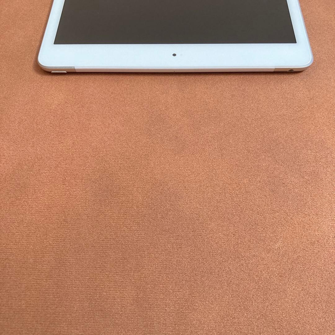 555【早い者勝ち】iPad8 第8世代 32GB SIMフリー☆
