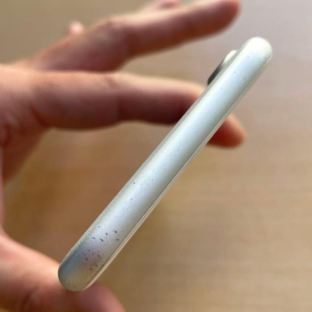 iPhone 7 シルバー　32GB A1779 美品　バッテリー80%