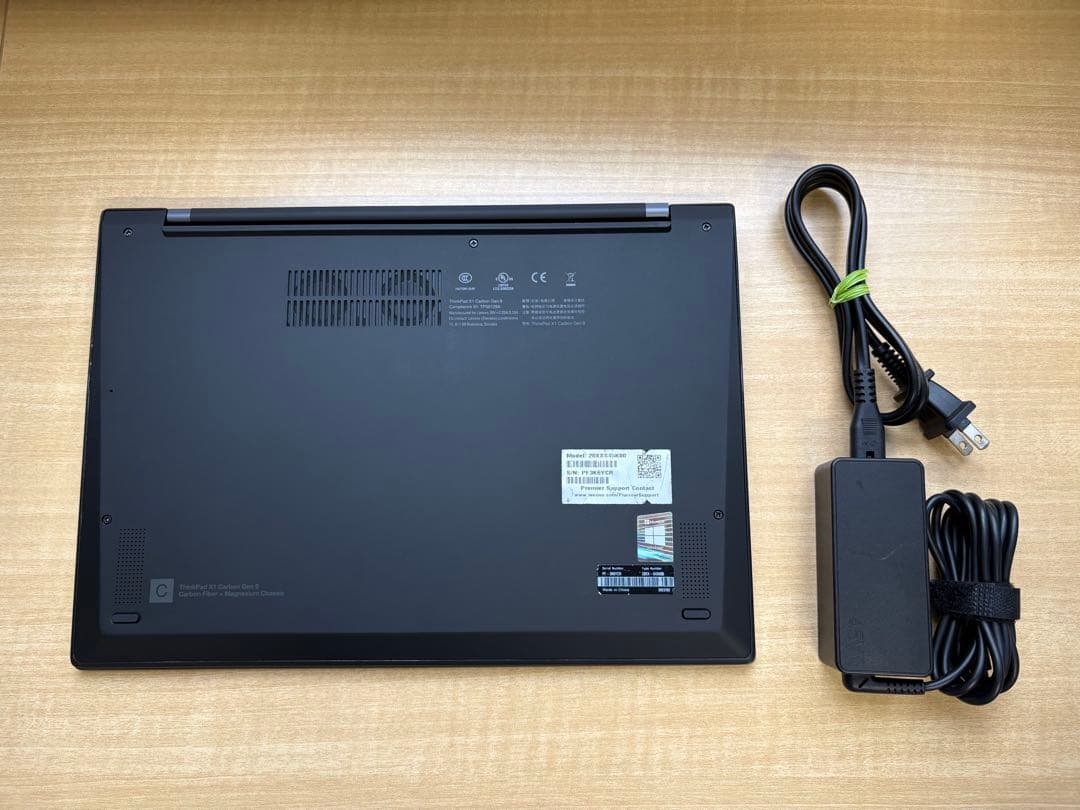 【極美品】ThinkPad X1Carbon Gen9 i5 8GB/256GB
