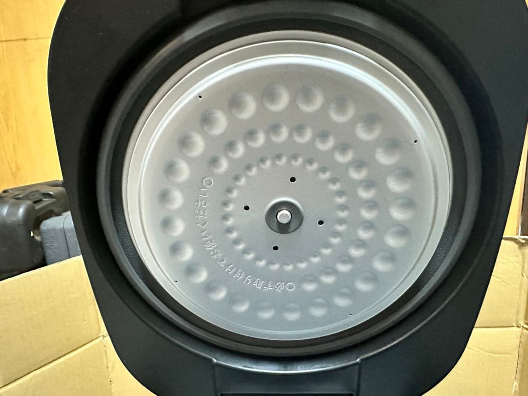 2019年製　アイリスオーヤマ 炊飯器 10号　RC-MC10-B 1.8L