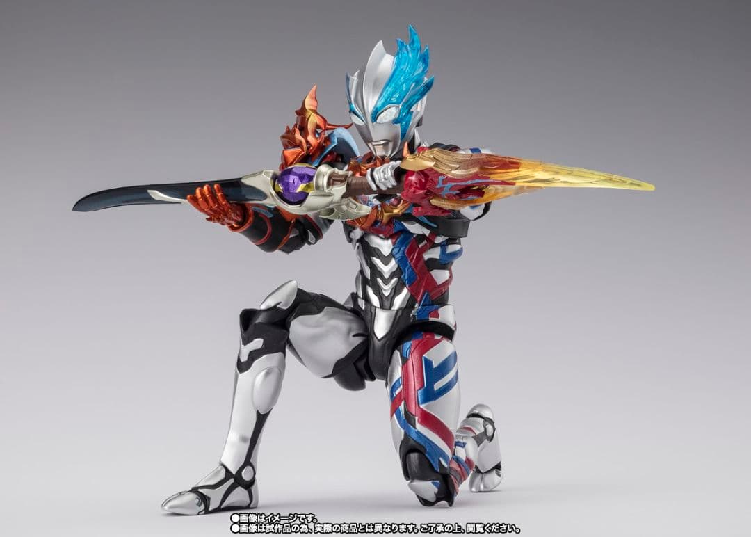 【新品同様】S.H.フィギュアーツ ウルトラマンブレーザー ファードランアーマー