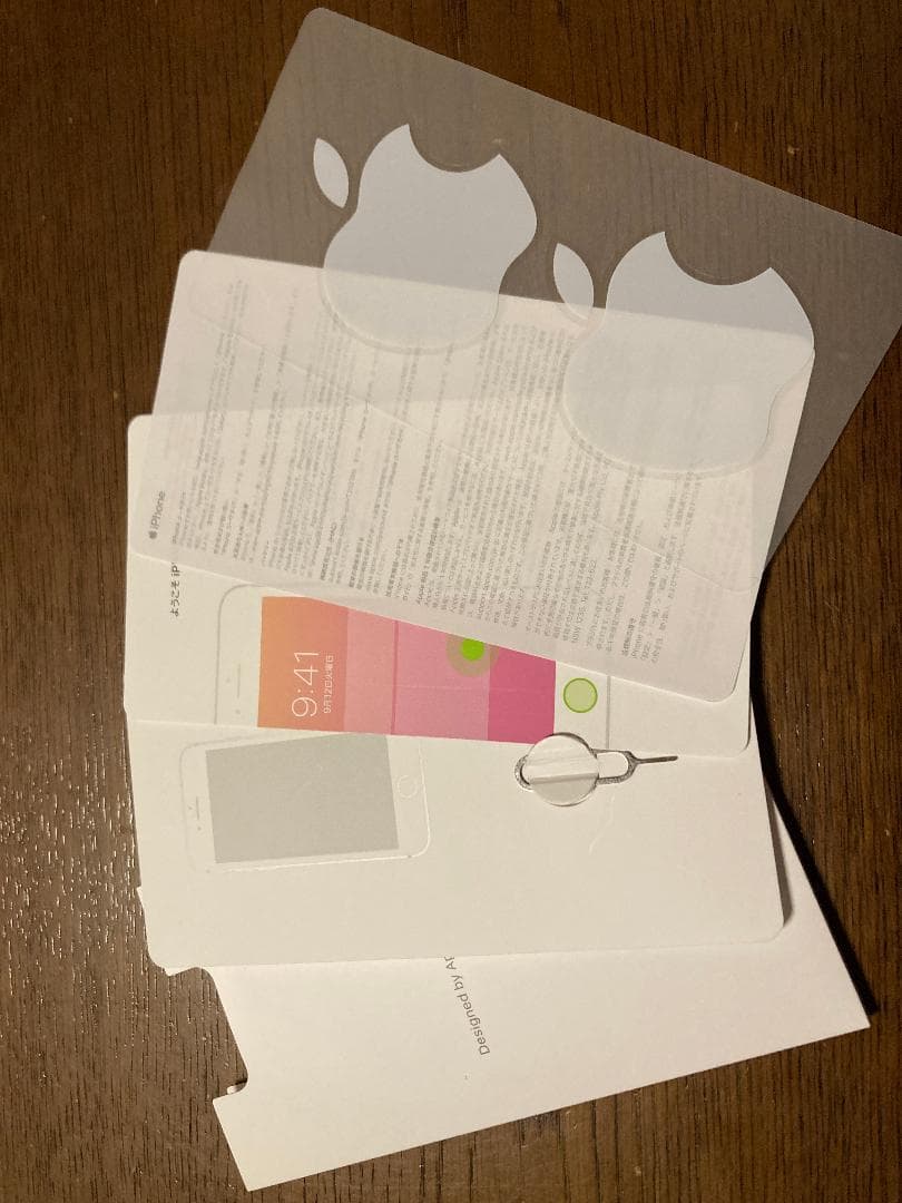 iPhone 8 64GB ゴールド SIMロック解除済 バッテリー不良