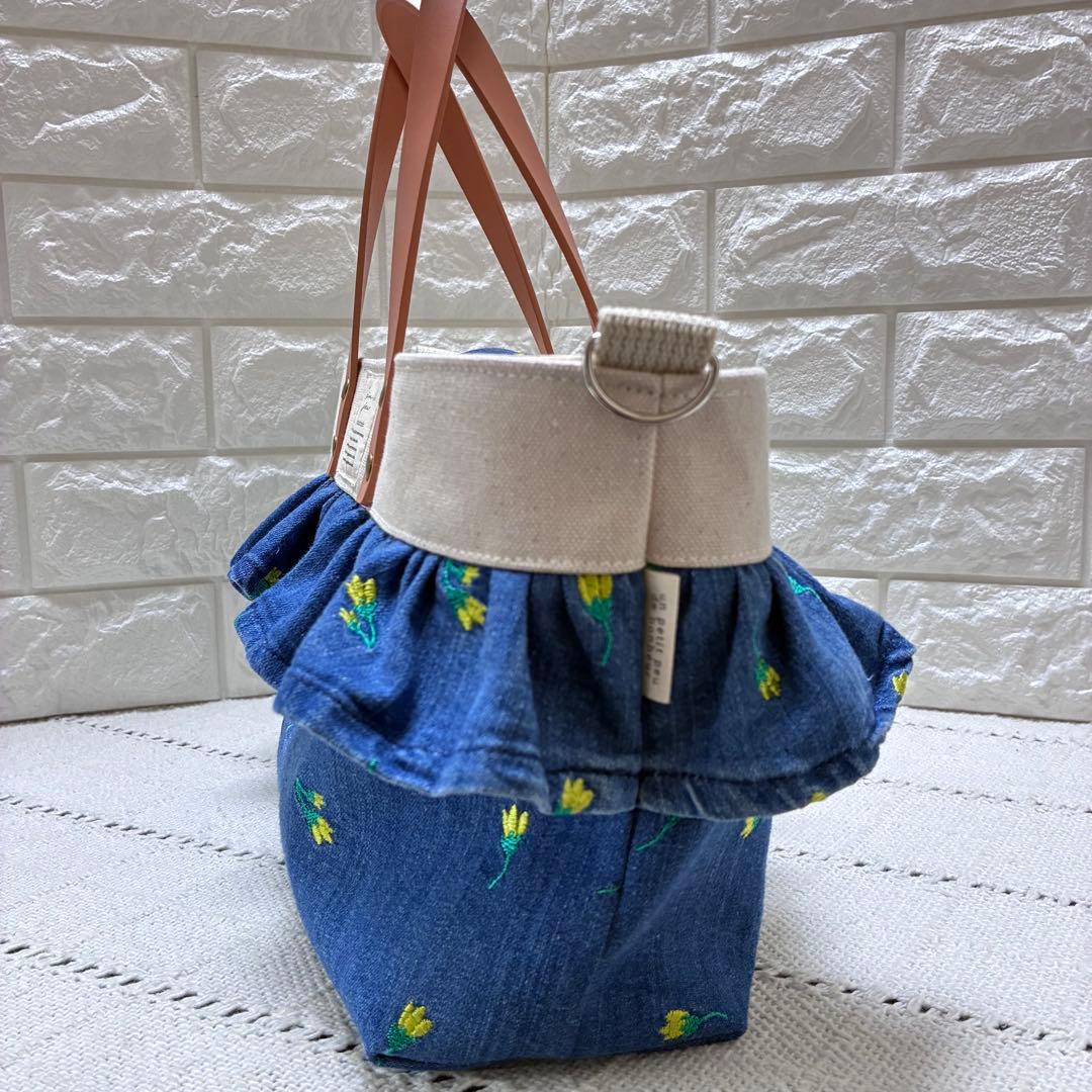 【hiroko】デニムリメイク　小花刺繍デニムのフリルトートバック