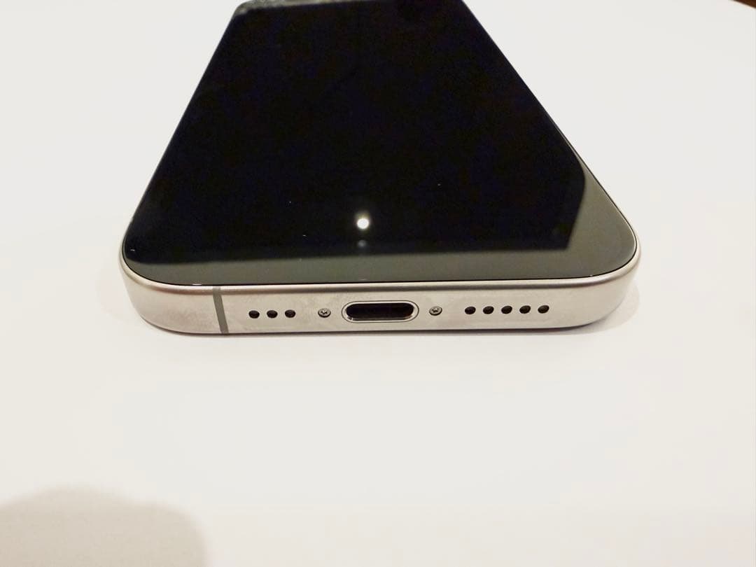 超美品iPhone15Pro 128GBナチュラルチタニウム バッテリー100%