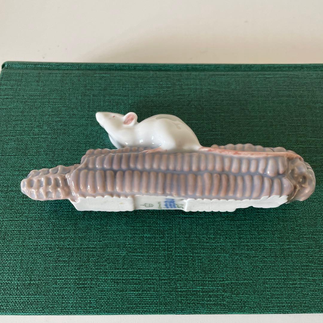 ・Mouse on corn cob・１９８１年・１４cm・ Cop・