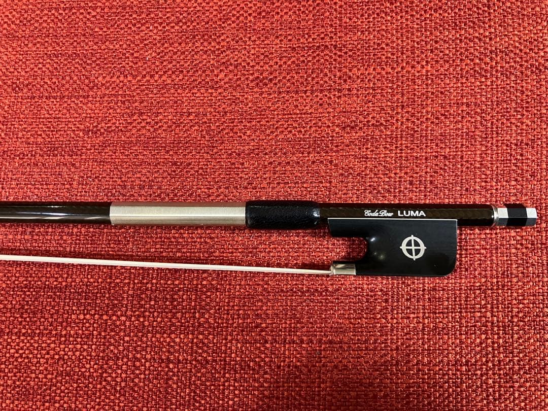CodaBow（コーダボウ）LUMA カーボン製バイオリン弓4/4